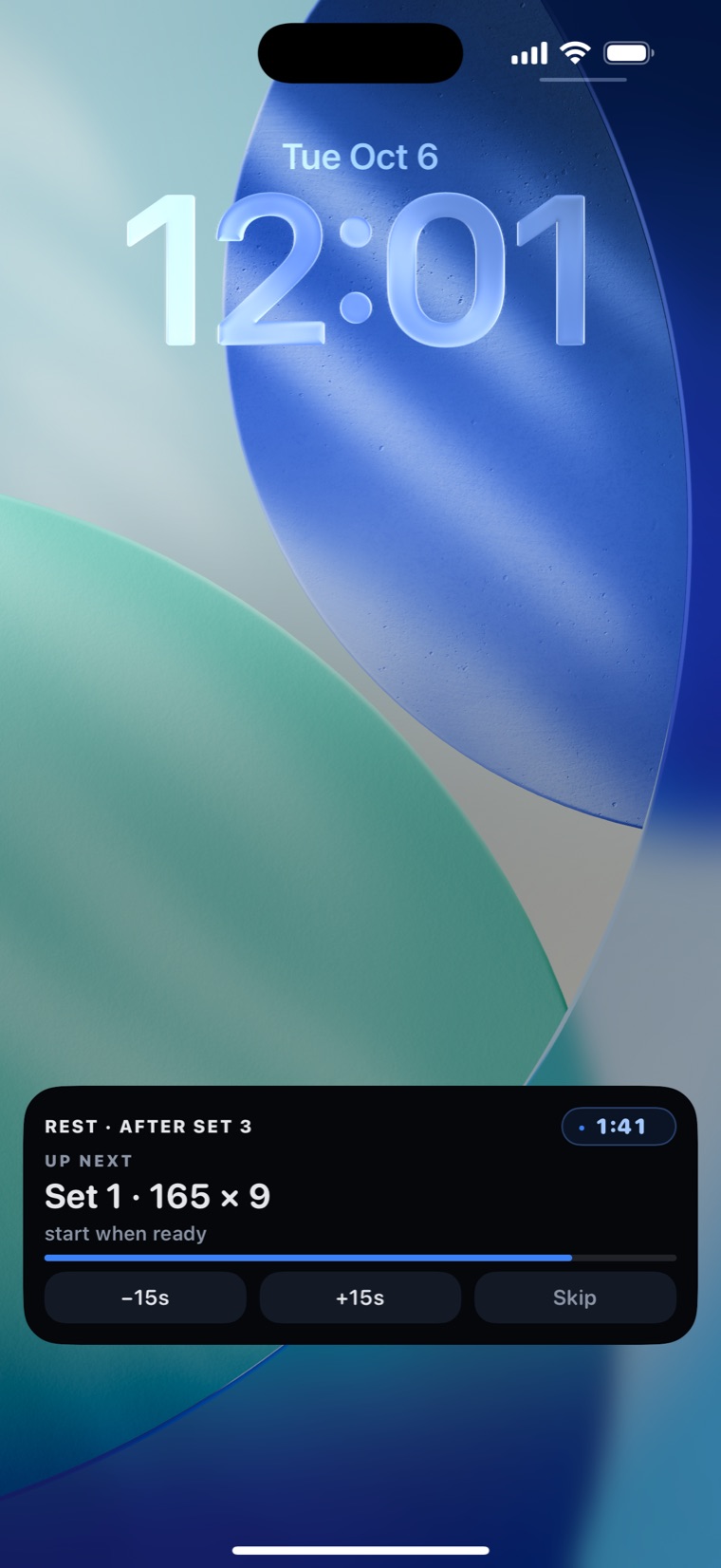 Zekt rest timer on the iPhone Lock Screen, showing the next set and the −15 s, +15 s and Skip buttons.